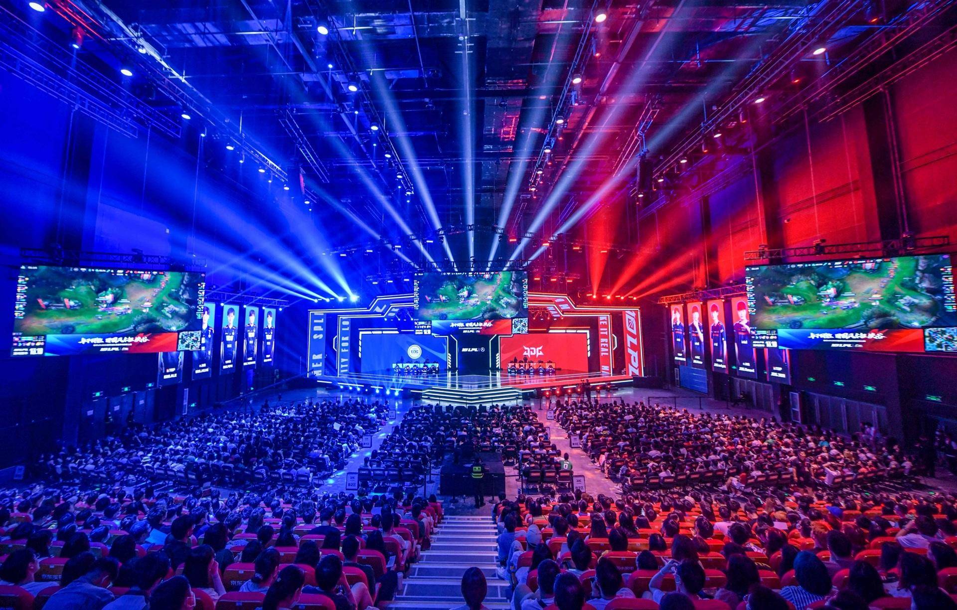 詹姆斯的出 詹姆斯的出