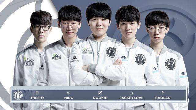 据榜首位置 据榜首位置