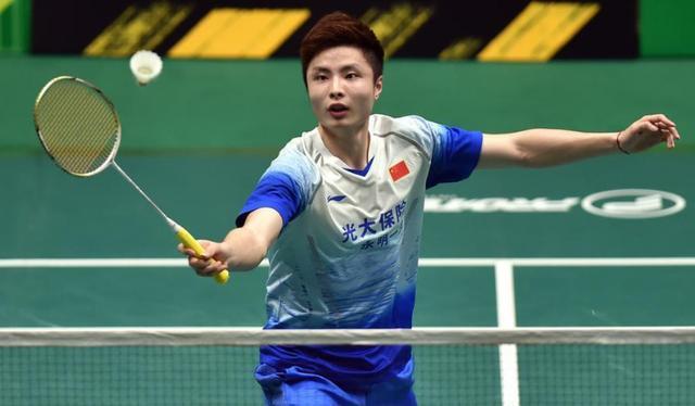 荷甲与英超 荷甲与英超