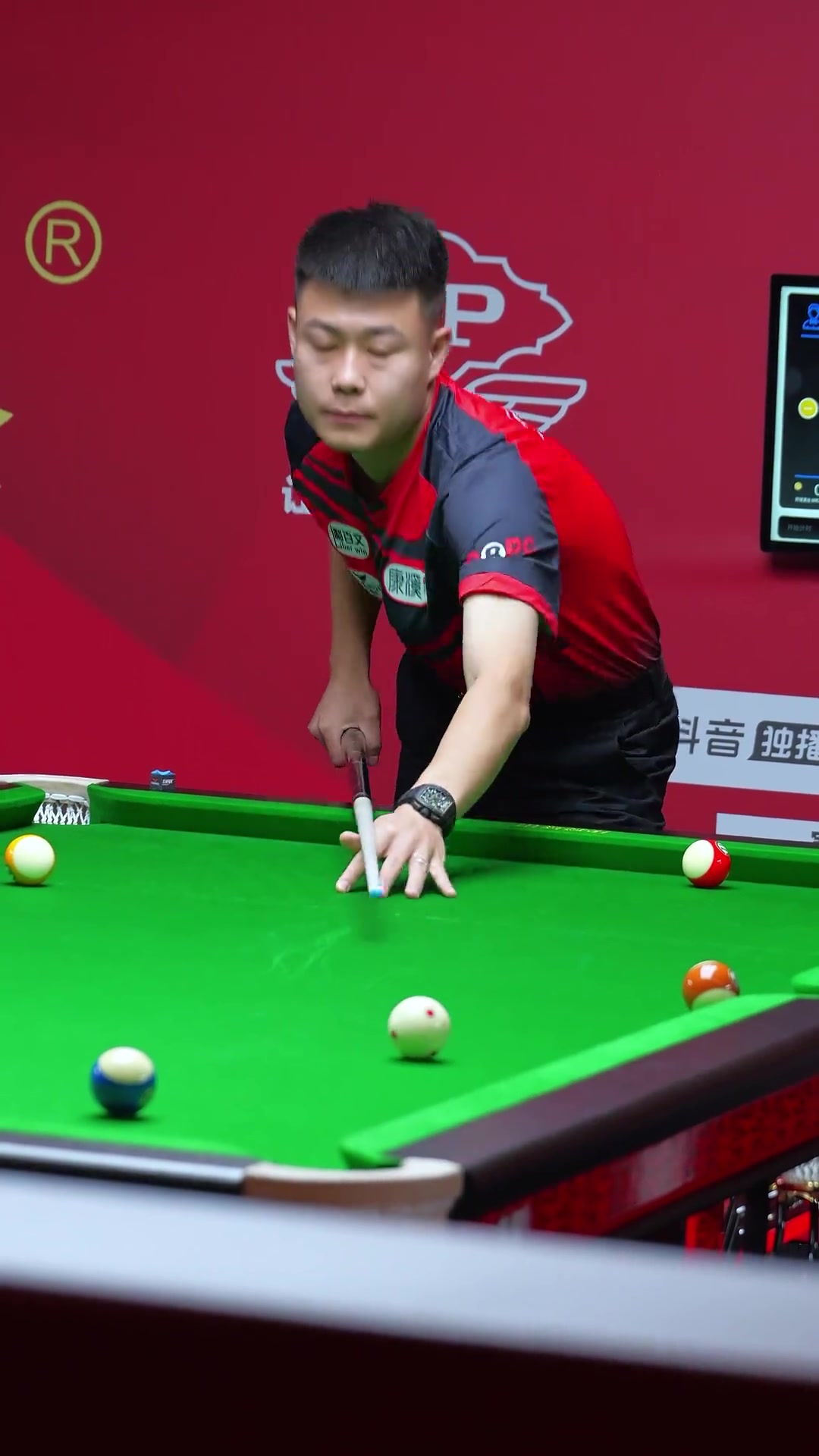 战术保持在 战术保持在