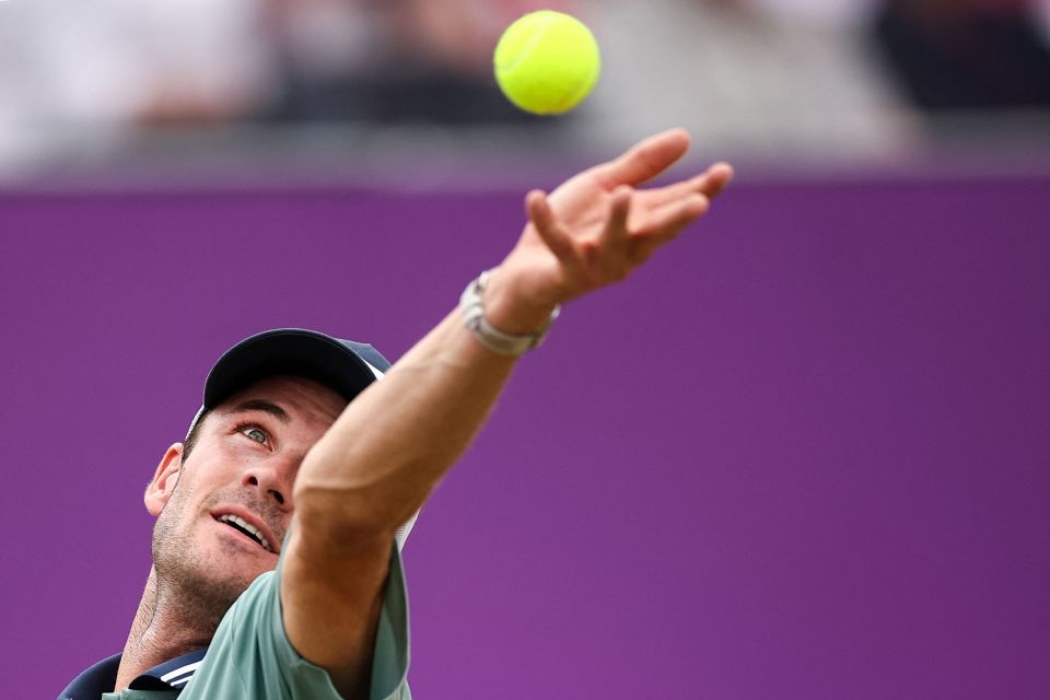 后依然保持 后依然保持